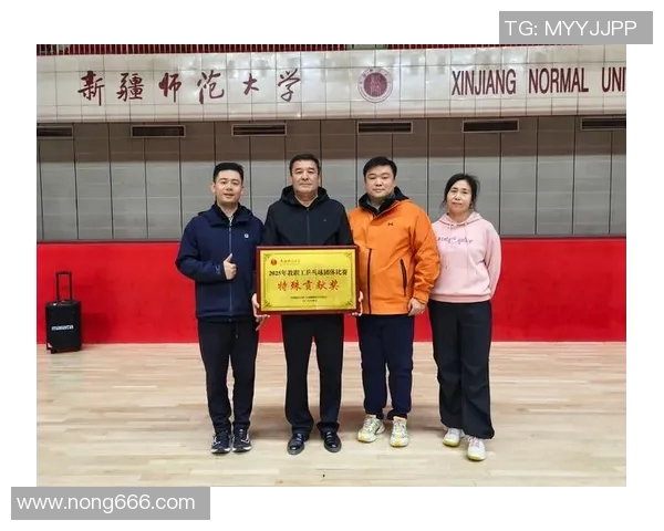 周伟独家分享足球心得与技巧助你提升球技和战术理解 周伟独家分享足球心得与技巧助你提升球技和战术理解